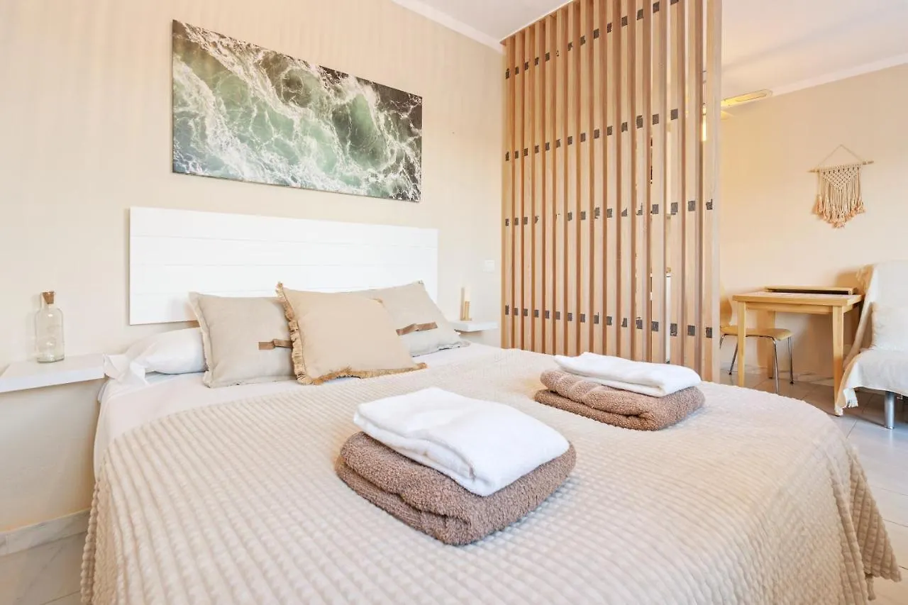Welcs Apartamento 055 Emp Con Terraza Y Vistas Al Canal 엠푸리아브라바 0*,  스페인